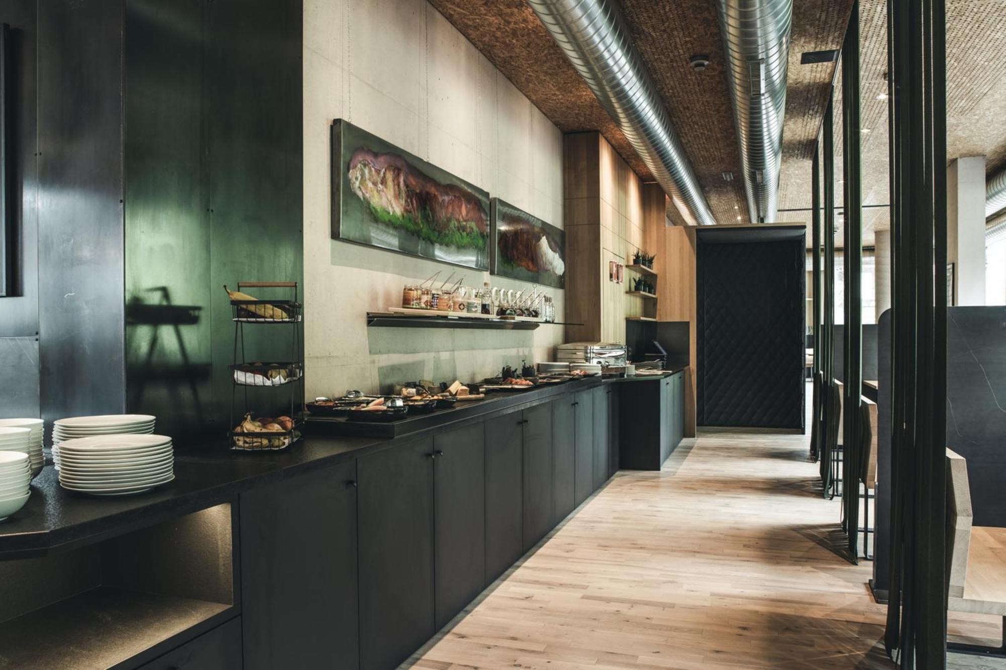 Hotel Arlmont 4 Stern Superior Санкт Антон ам Арлберг Екстериор снимка