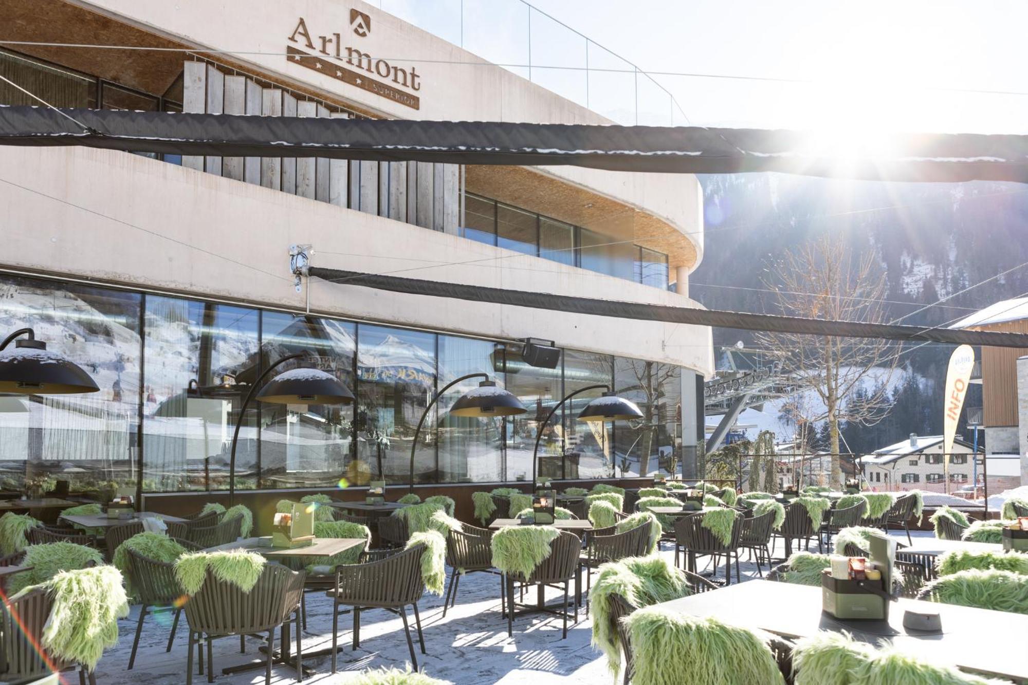 Hotel Arlmont 4 Stern Superior Санкт Антон ам Арлберг Екстериор снимка